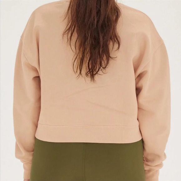 Girlfriend Collective Cropped Sweatshirt - Picture 2 of 9